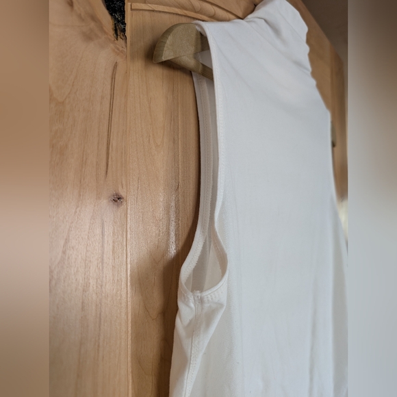 Athleta Outbound Tank - Cream - Picture 5 of 8